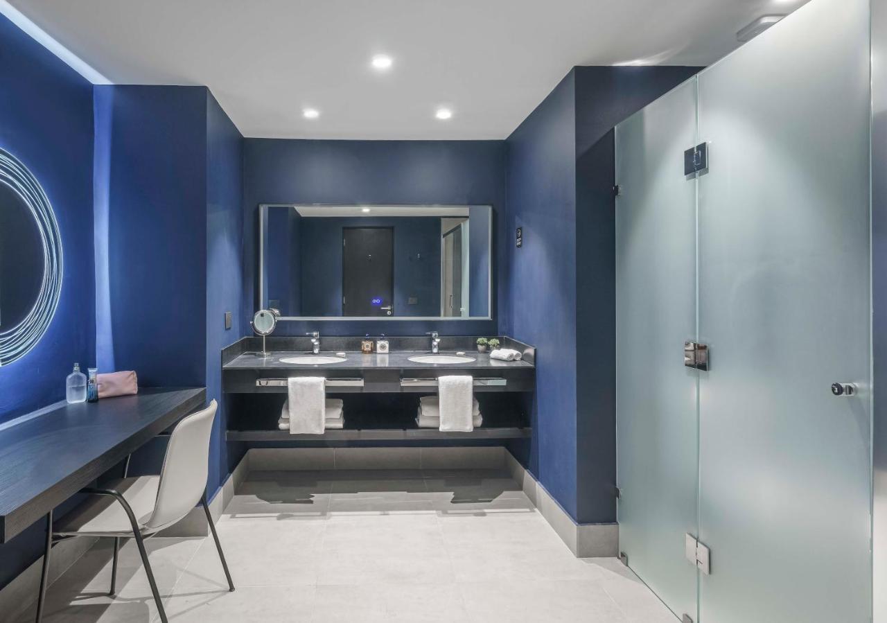 Pullman Santiago Vitacura エクステリア 写真 Bathroom