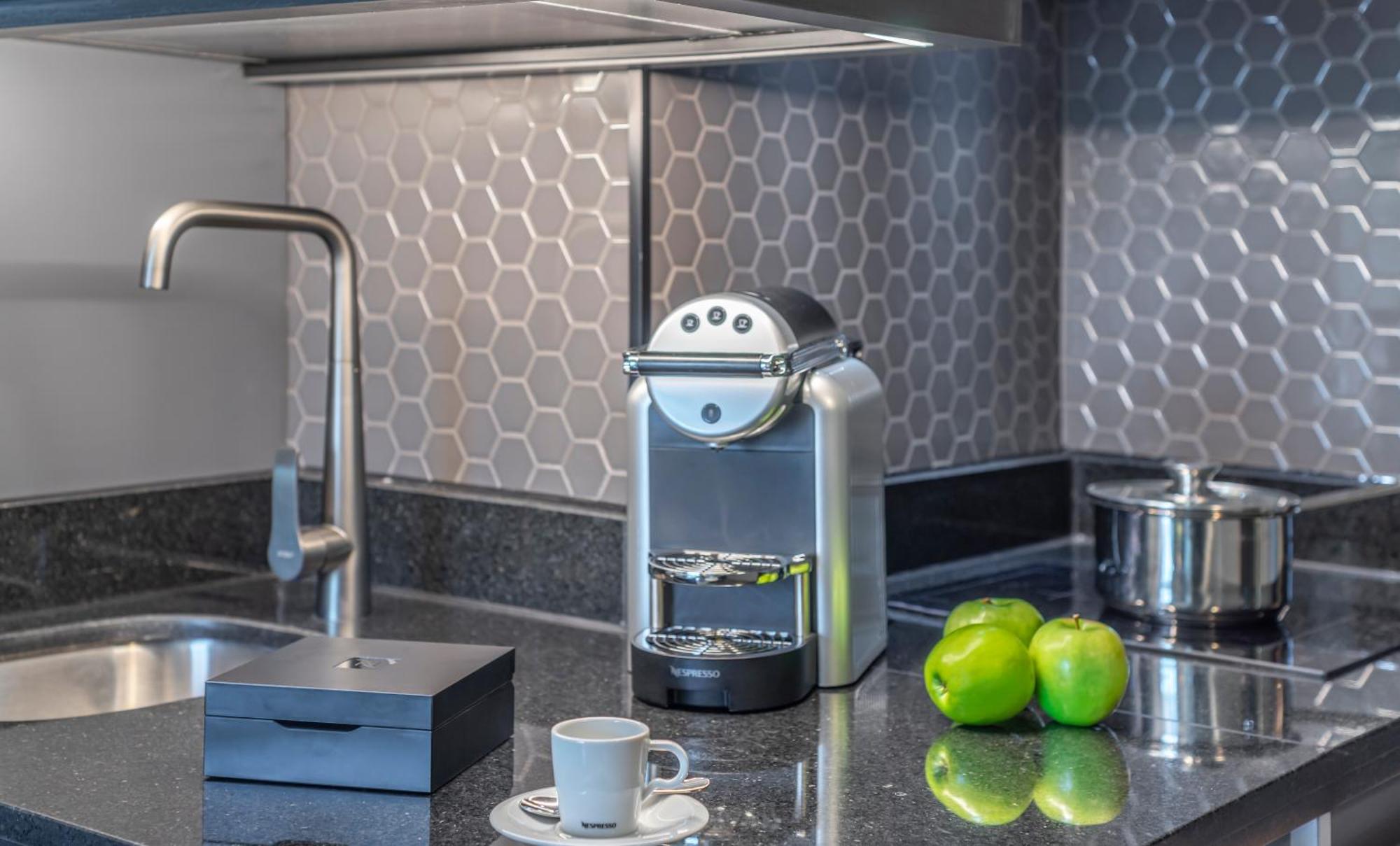 Pullman Santiago Vitacura エクステリア 写真 A Nespresso coffee machine